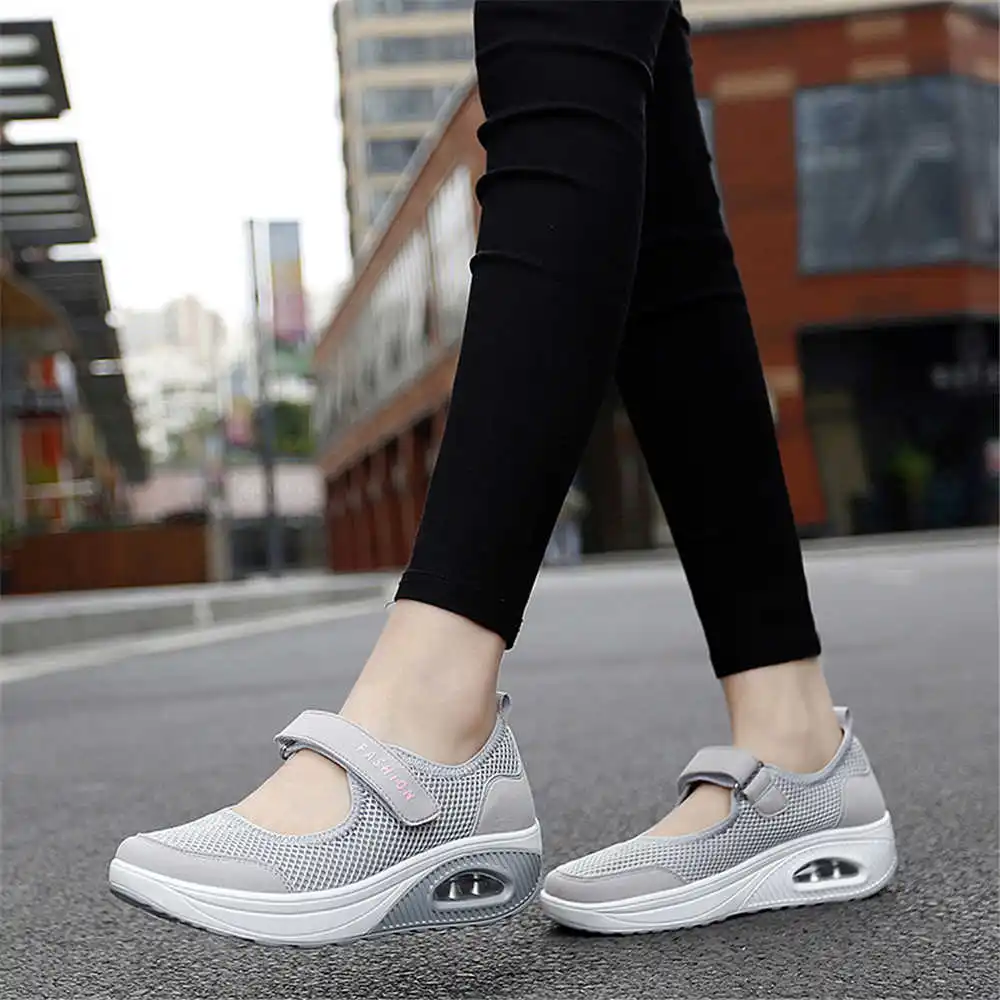 Tech Trend Accessories - 36-41 Demi-season Colored Sneakers Walking Skates