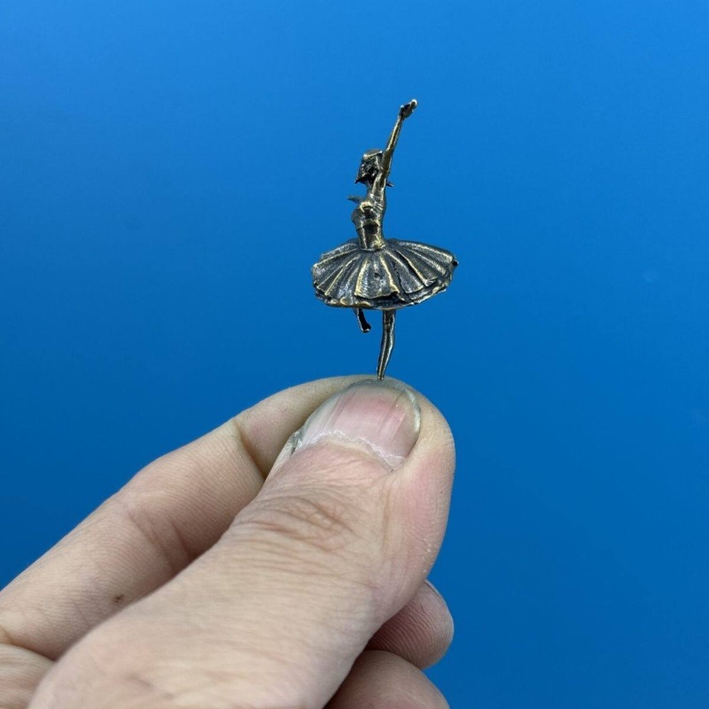 Metal Brass Dream Tech Ballet  - Tech Girl Accessories 评论和价格
