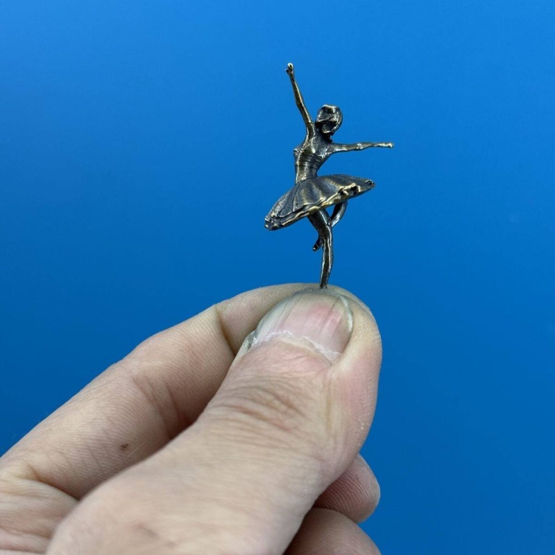 Metal Brass Dream Tech Ballet  - Tech Girl Accessories 评论和价格